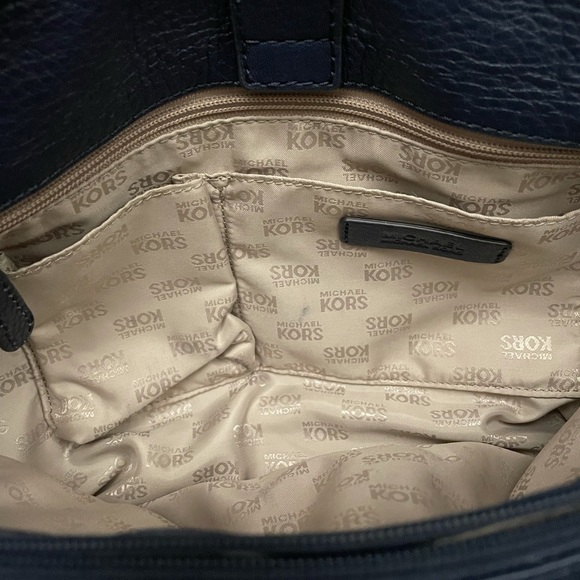 Michael Kors Handbag - Picture 4 of 12